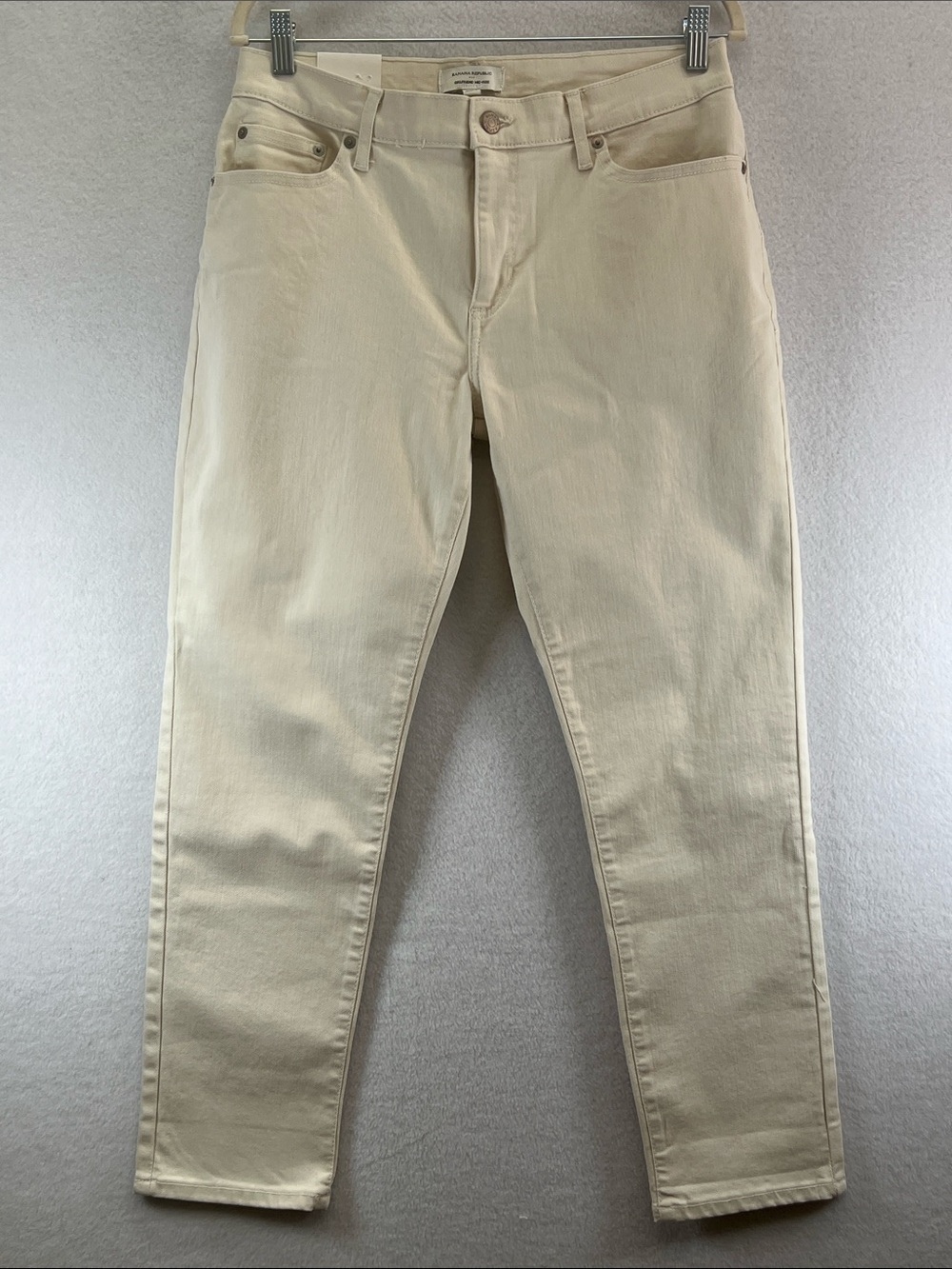 Banana Republic Cream Girlfriend  Jeans - Soft Neutral Tone Sz 29/8 NWT